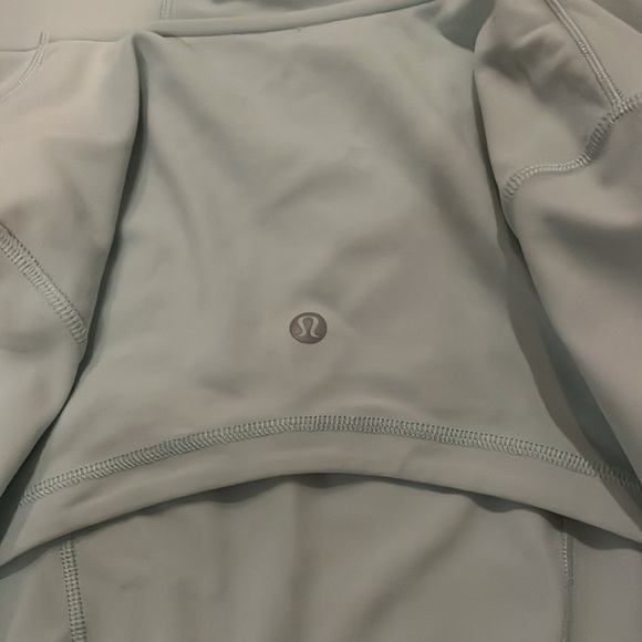 size 2 lululemon define hooded jacket - Picture 4 of 5